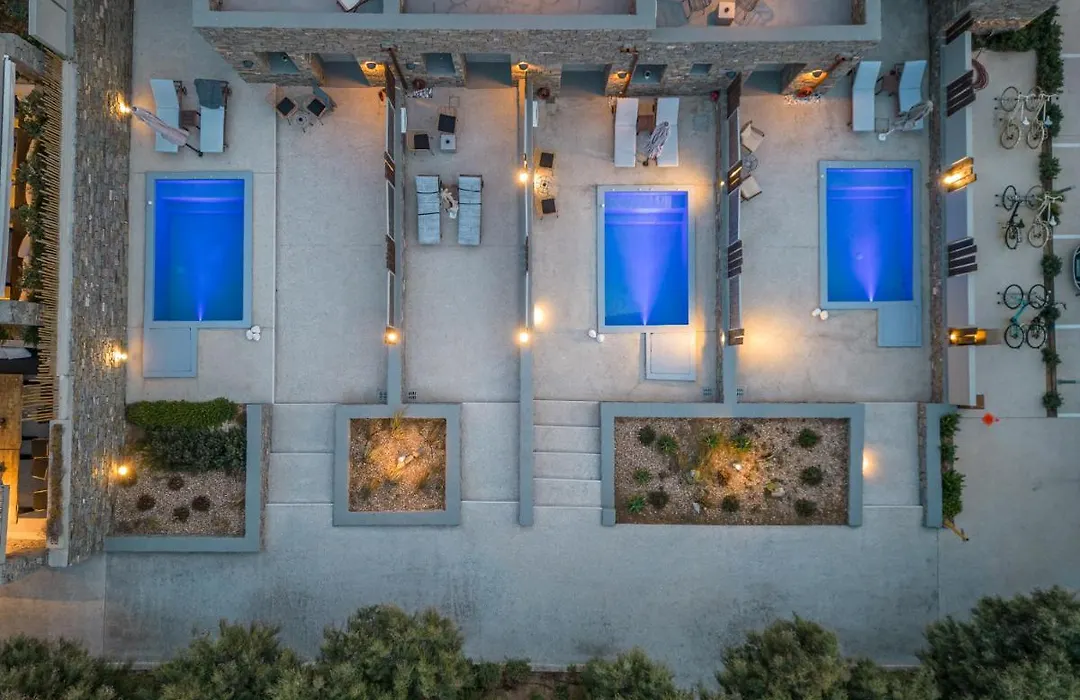 Paros Comfy Suites-1